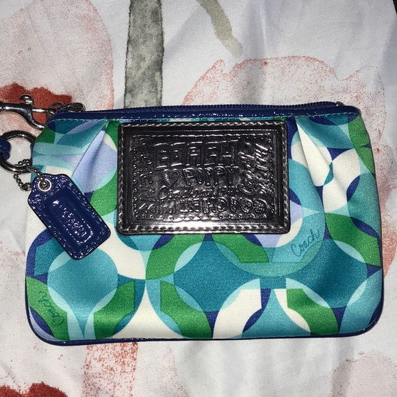Coach cloth wristlet - Picture 2 of 4